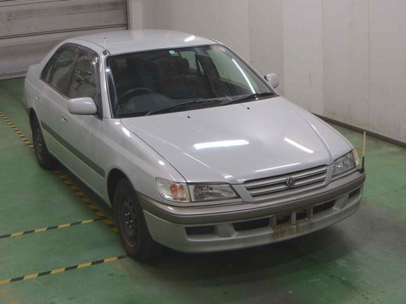 TOYOTA CORONA PREMIO