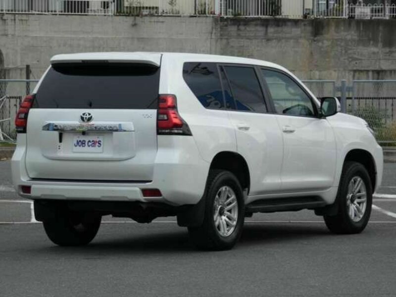 LAND CRUISER PRADO-2