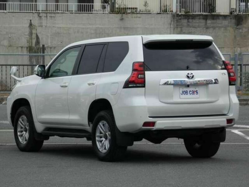 LAND CRUISER PRADO-3