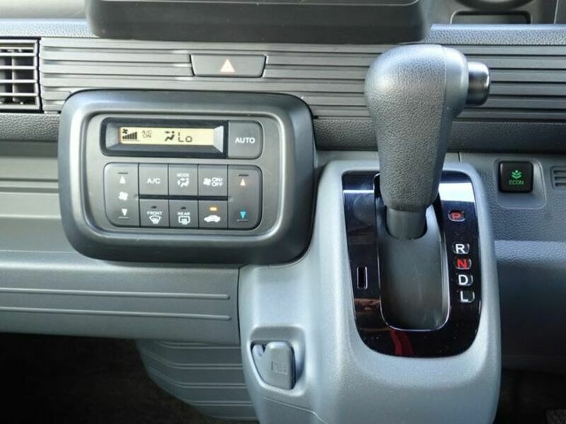N-VAN