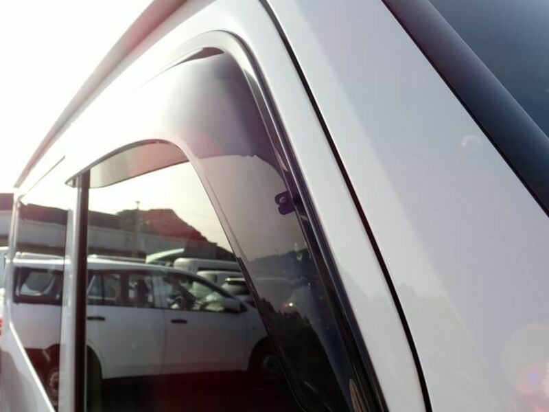 N-VAN