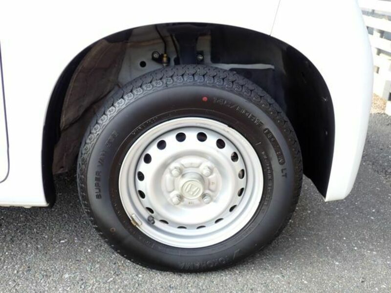 N-VAN