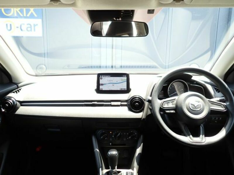 MAZDA2