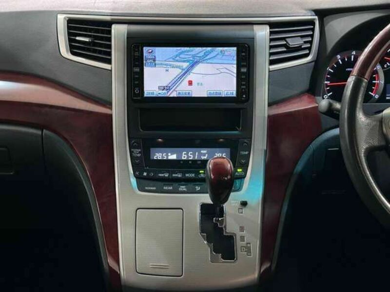 ALPHARD-16