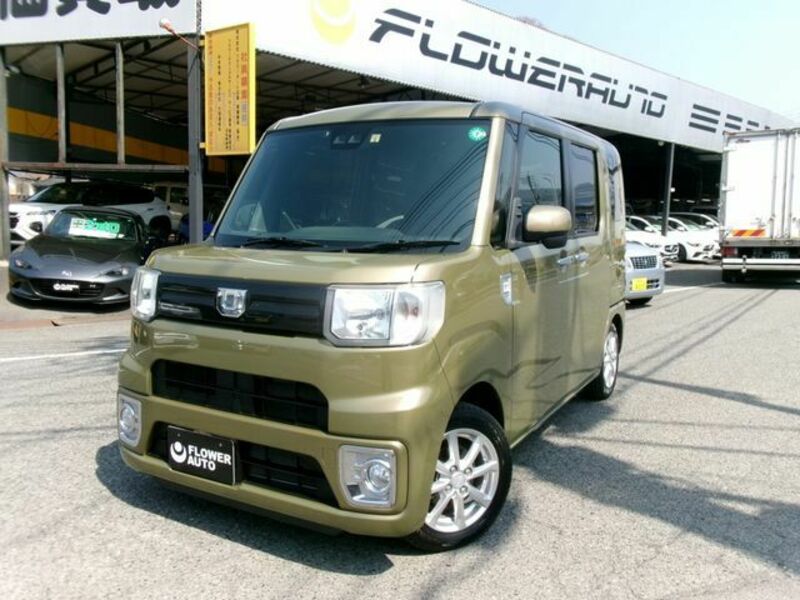 DAIHATSU　WAKE