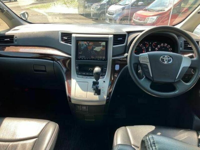 VELLFIRE-8