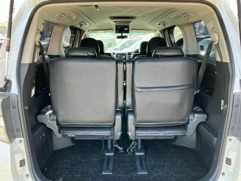 VELLFIRE-18
