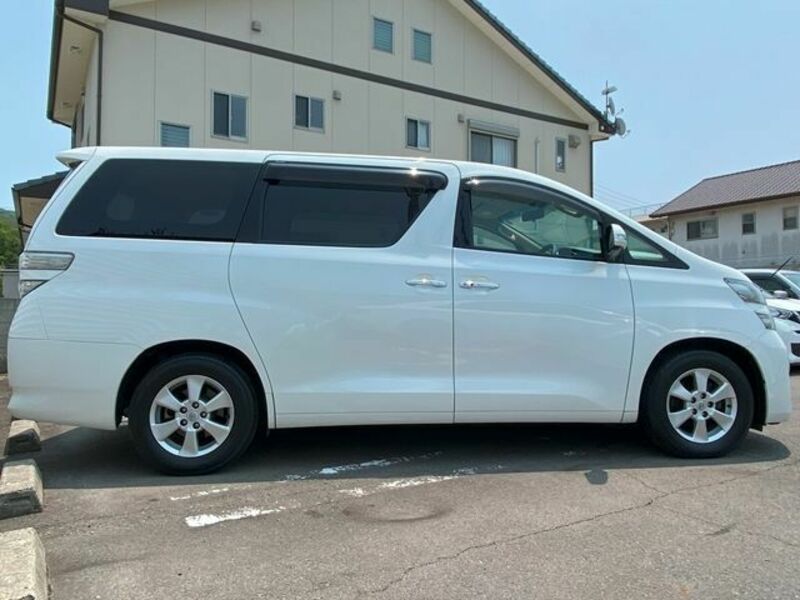 VELLFIRE-5