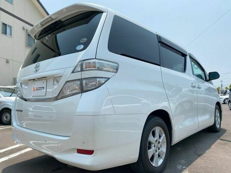 VELLFIRE-6