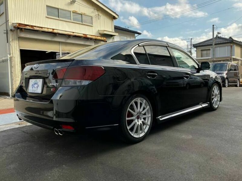 LEGACY B4
