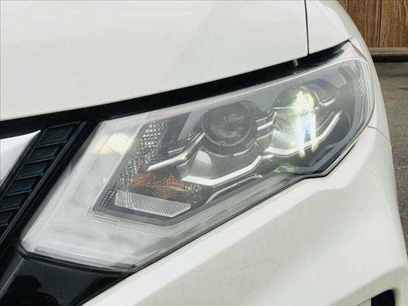X-TRAIL-9