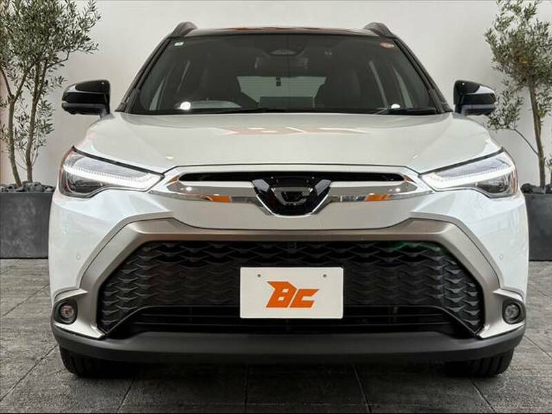 COROLLA CROSS-8