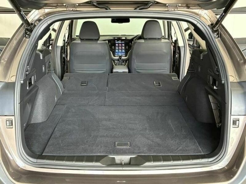 LEGACY OUTBACK-12
