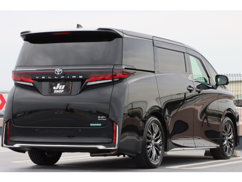 VELLFIRE-19