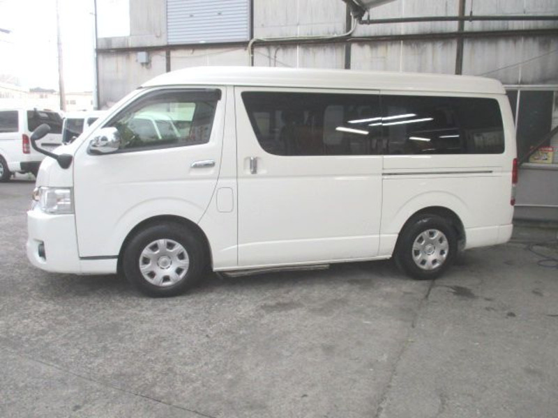 HIACE