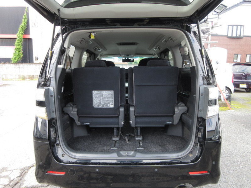 VELLFIRE-9