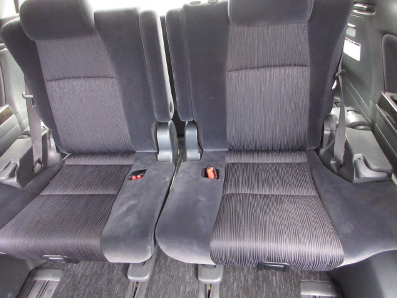 VELLFIRE-7