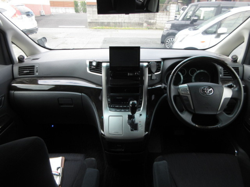 VELLFIRE-4