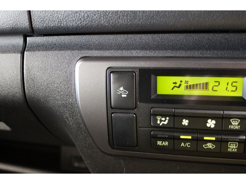 HIACE VAN-16