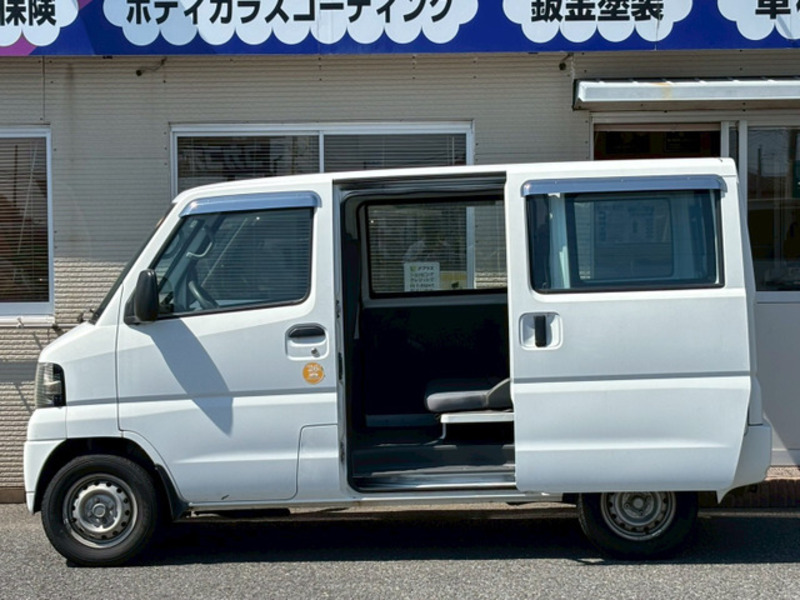 MINICAB VAN