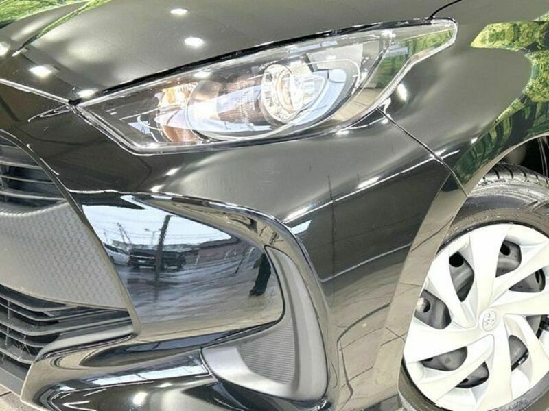 YARIS-11