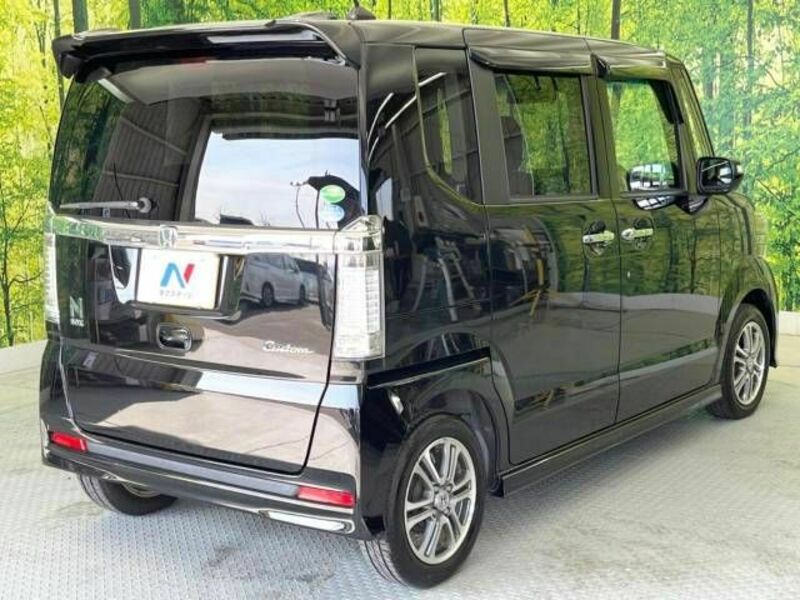 N BOX CUSTOM-17