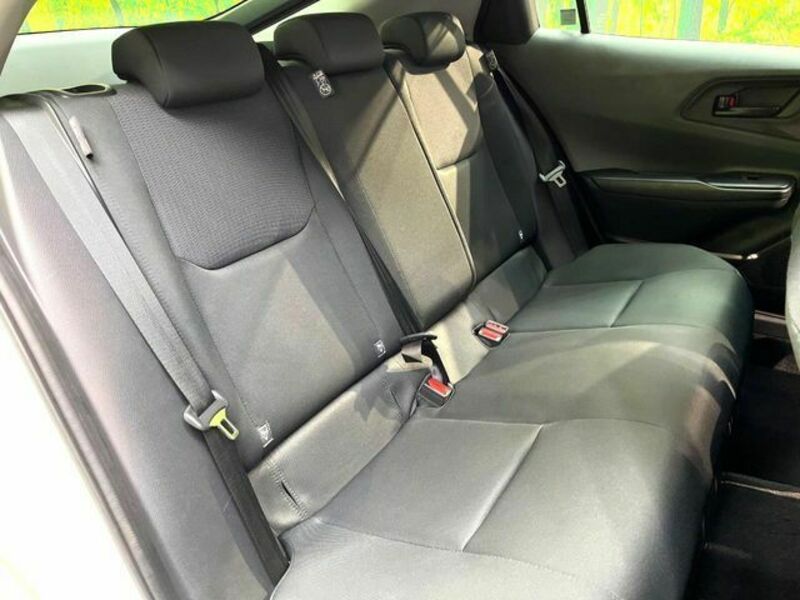PRIUS-8