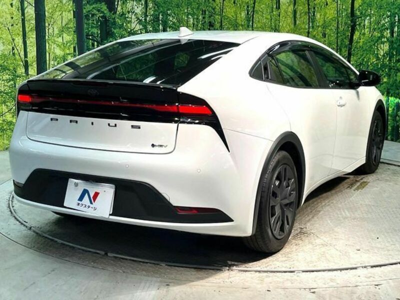 PRIUS-16