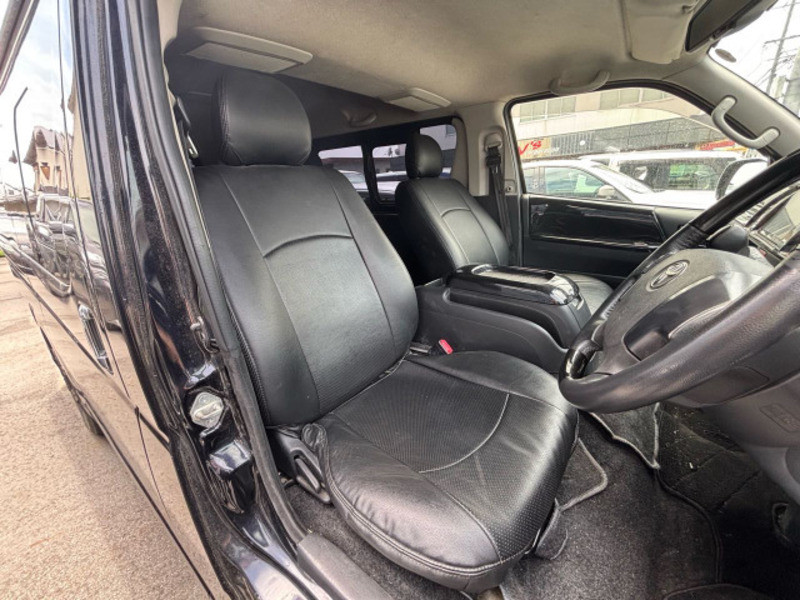 HIACE VAN-16