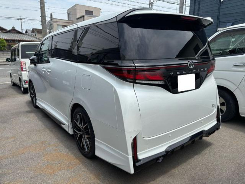 VELLFIRE