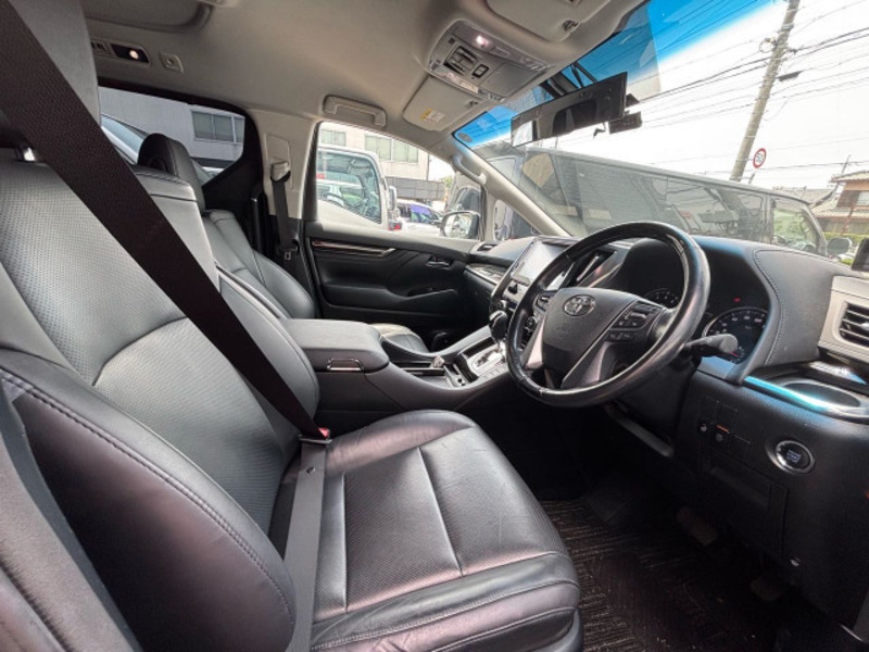 VELLFIRE-18