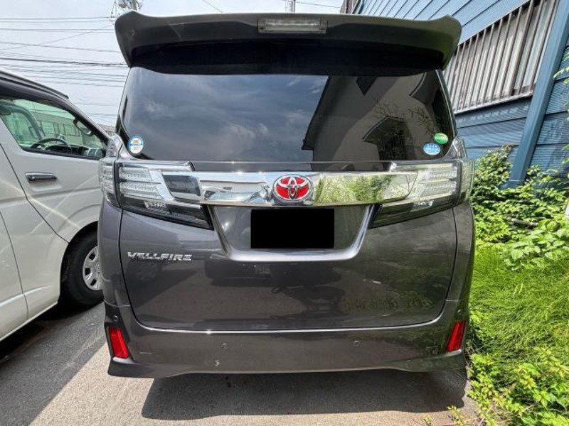 VELLFIRE-7