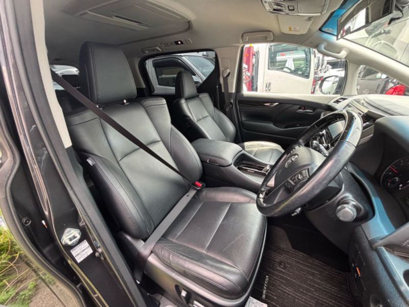 VELLFIRE-19
