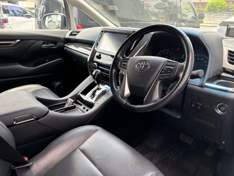 VELLFIRE-17