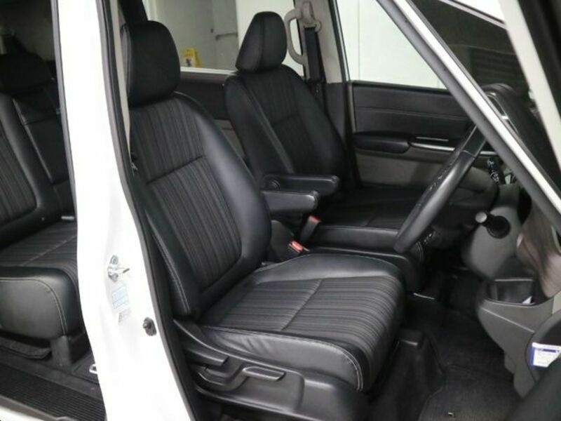 FREED HYBRID-11