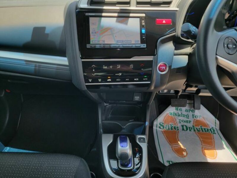 FIT HYBRID