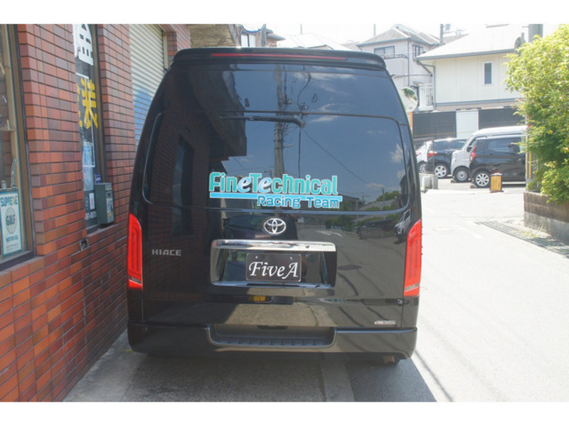 HIACE VAN