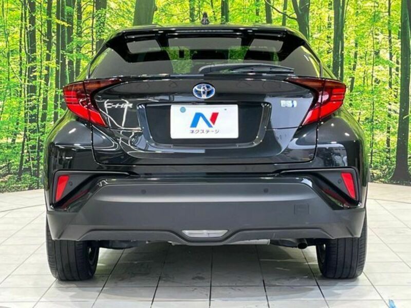 C-HR-12
