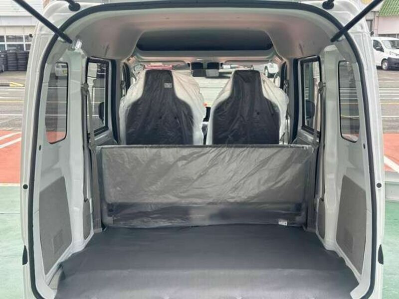 CLIPPER VAN