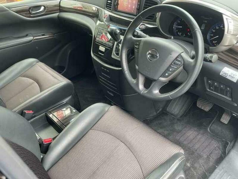 ELGRAND-11