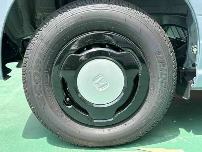 N-VAN