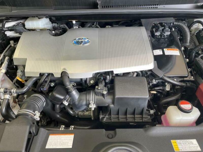PRIUS-17