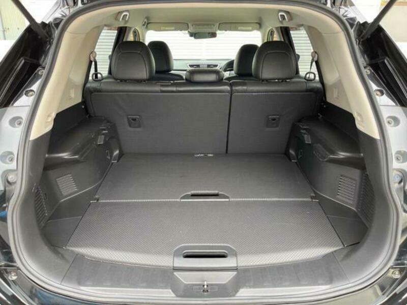 X-TRAIL-9