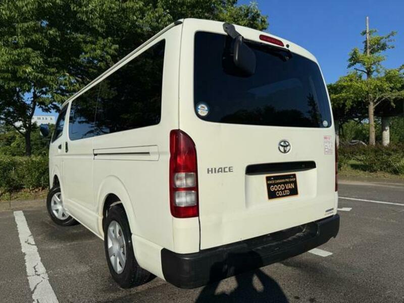 HIACE VAN-1