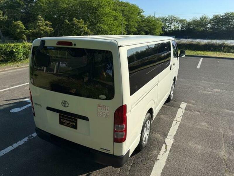 HIACE VAN-11