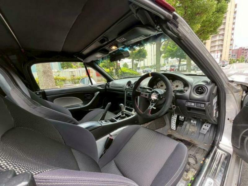 ROADSTER-4