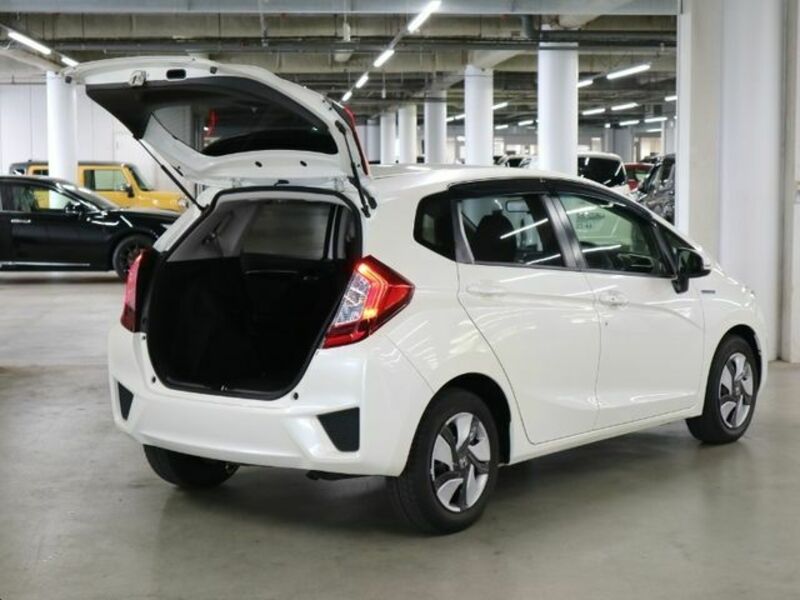 FIT HYBRID-15