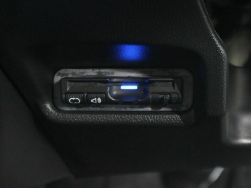 FIT HYBRID-22
