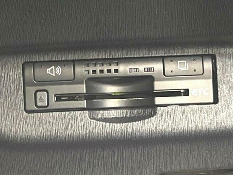 PRIUS-4