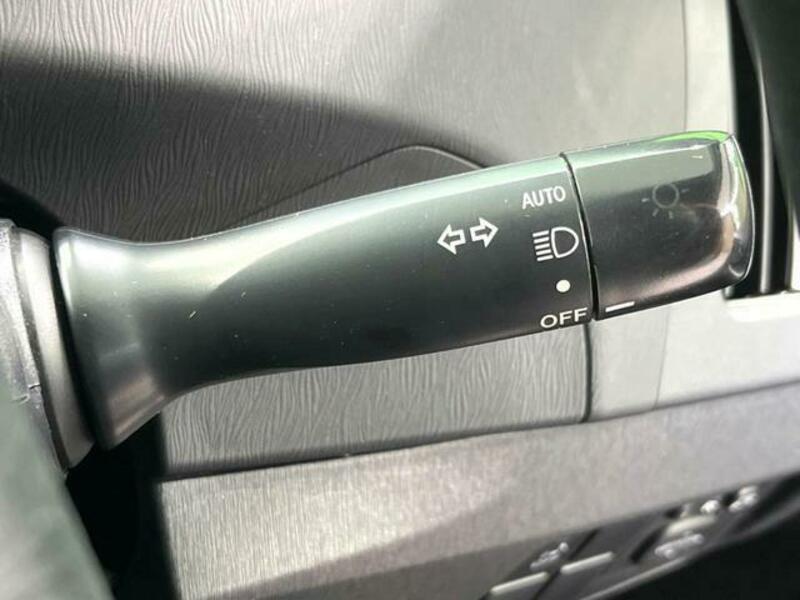 PRIUS-6
